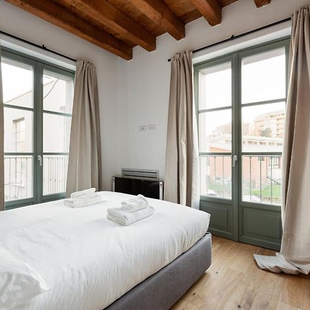 Modern Apartment In Milan With Balcony Milão Exterior foto