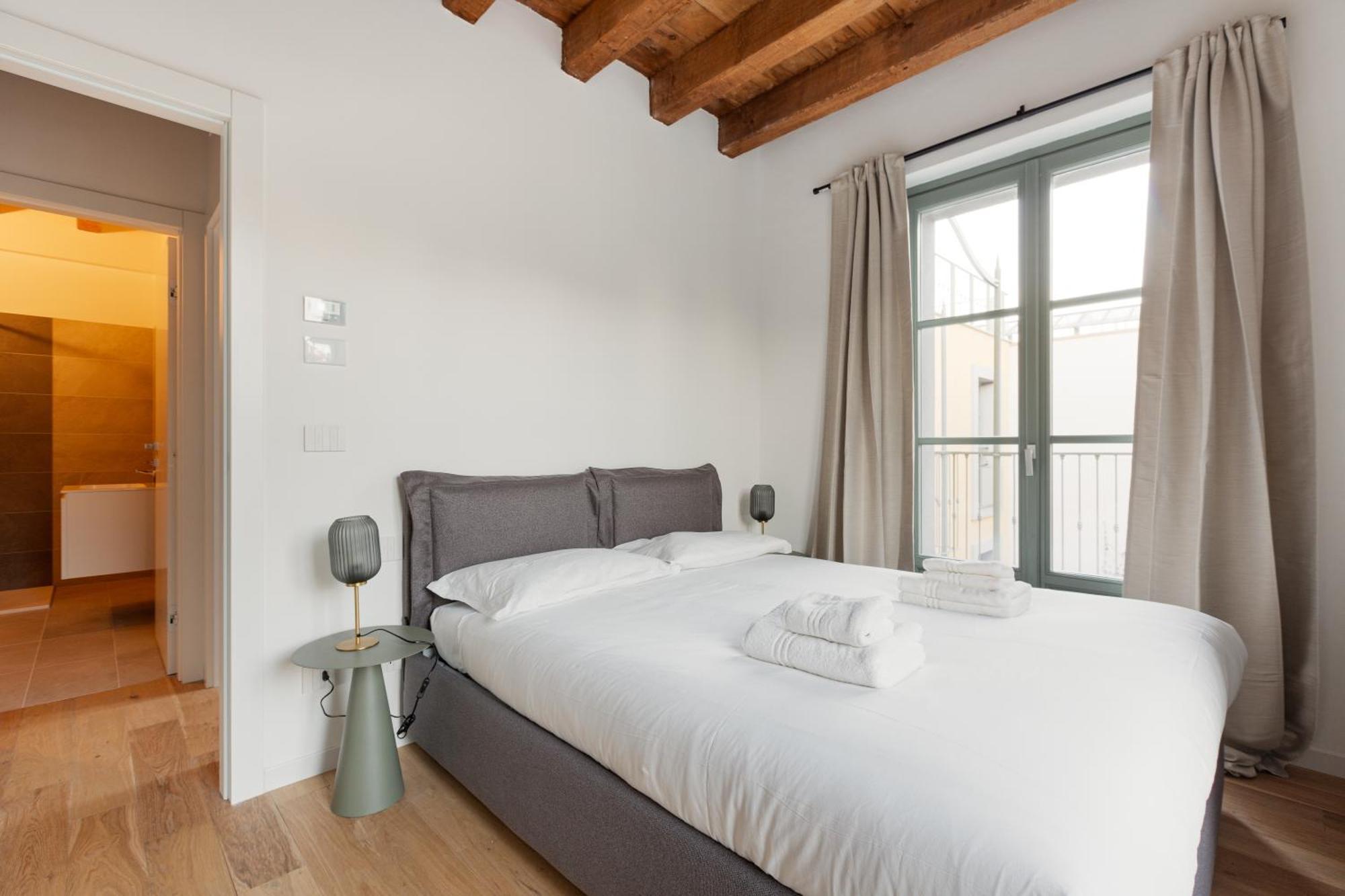 Modern Apartment In Milan With Balcony Milão Exterior foto