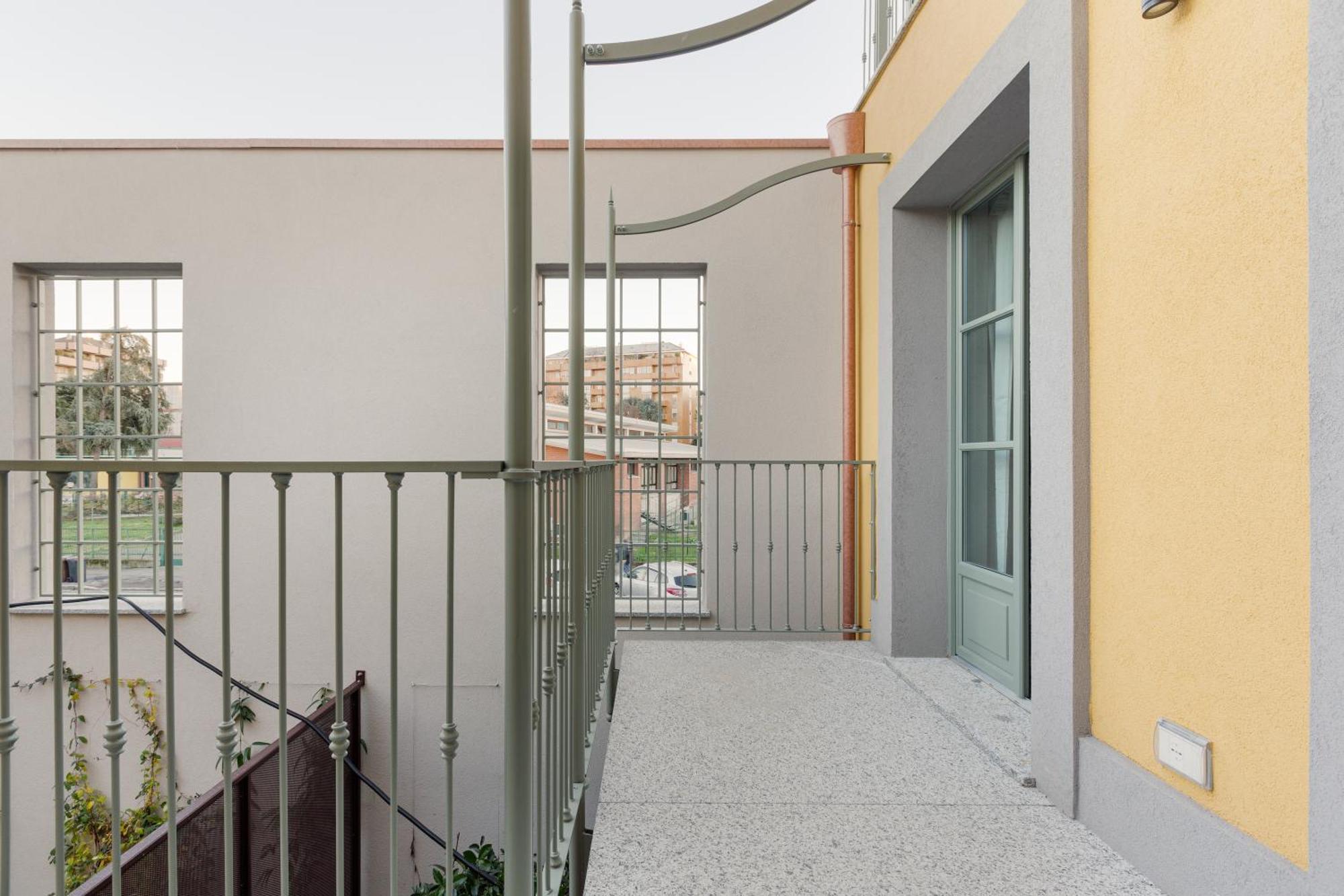 Modern Apartment In Milan With Balcony Milão Exterior foto